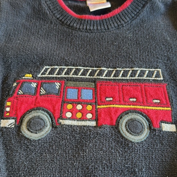 Gymboree - Kids Black fleece Sweater with Fire Truck Design - Picture 2 of 3